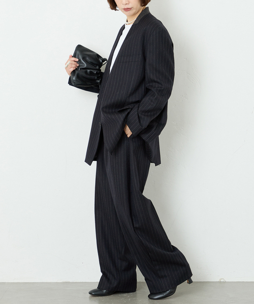 journal standard L'essage(ジャーナルスタンダードレサージュ)の「Wサキソニー2タックワイドパンツ(スラックス・レディース・ネイビー/ベージュ・38/36)」の14枚目の写真