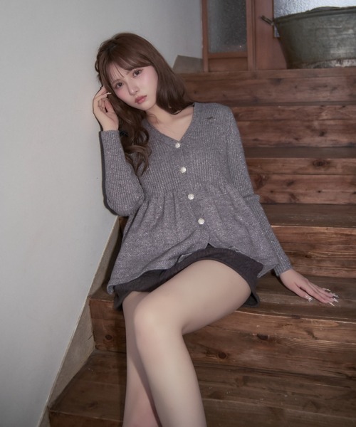 TITTY&CO.(ティティーアンドコー)の「ラメペプラムビジューニット(カーディガン/ボレロ・レディース・アイボリー/ブラウン/グレー・FREE)」の14枚目の写真