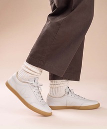 VEJA / “VOLLEY SIGNATURE” スニーカー