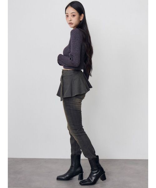 MURUA(ムルーア)の「2WAYペプラムデニムパンツ 冬服(デニムパンツ・レディース・ブルー/ブラック・2/1)」の5枚目の写真
