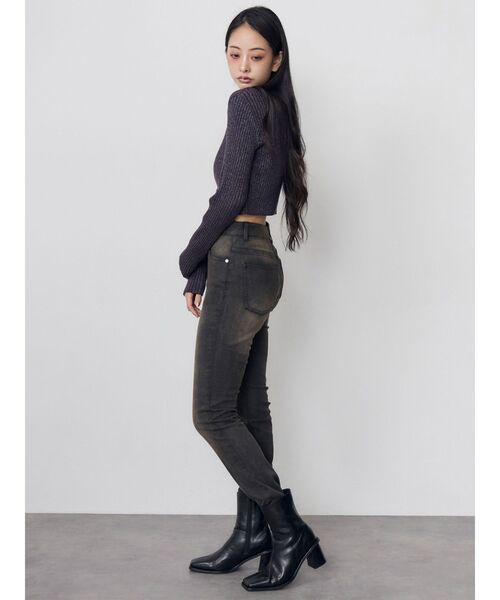MURUA(ムルーア)の「2WAYペプラムデニムパンツ 冬服(デニムパンツ・レディース・ブルー/ブラック・2/1)」の13枚目の写真