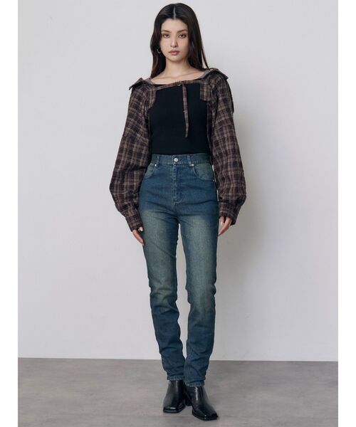 MURUA(ムルーア)の「2WAYペプラムデニムパンツ 冬服(デニムパンツ・レディース・ブルー/ブラック・2/1)」の19枚目の写真