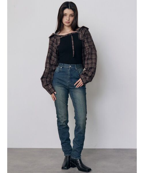 MURUA(ムルーア)の「2WAYペプラムデニムパンツ 冬服(デニムパンツ・レディース・ブルー/ブラック・2/1)」の20枚目の写真