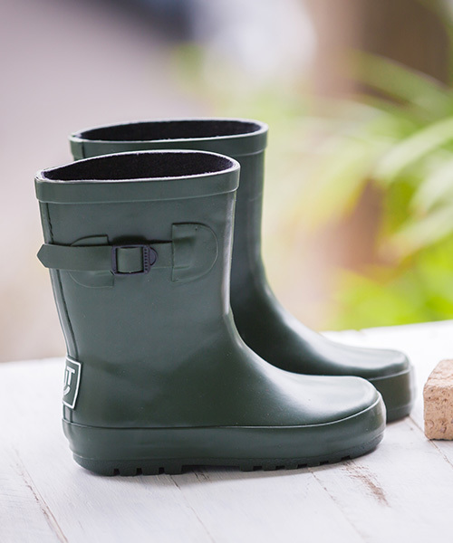 welleg（ウェレッグ）の「キッズレインブーツ（レインシューズ・キッズ・ブルー/カーキ/ネイビー/ブラウン/ピンク系その他/レッド/イエロー/ブルー系その他/ピンク系その他3/ブラック系その他4/ブルー系その他4/レッド系その他4/ブルー系その他5/ピンク/ブルー系その他3/ブラック/ホワイト系その他2/ブラック系その他3/ブラック系その他2/ブルー系その他2/ブラック系その他/カモフラージュ/ピンク系その他4/アクア/ライトグリーン/パープル/レッド系その他/ブルー系6・23cm/22cm/19cm/17cm/21cm/20cm/16cm/18cm/15cm/21.0cm/20.0cm/18.0cm/19.0cm/16.0cm/23.0cm/17.0cm/22.0cm/15.0cm）」の10枚目の写真