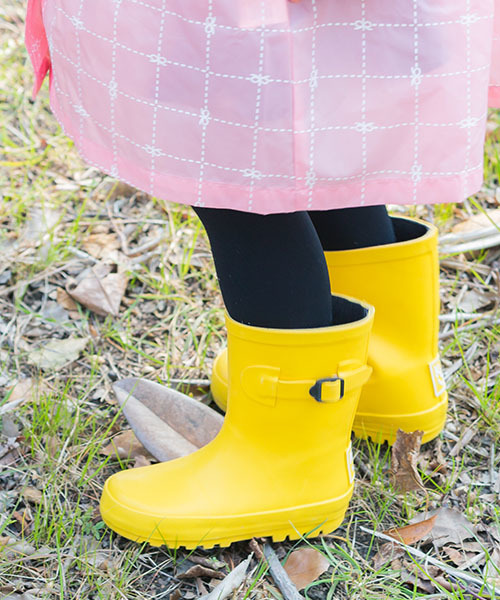 welleg（ウェレッグ）の「キッズレインブーツ（レインシューズ・キッズ・ブルー/カーキ/ネイビー/ブラウン/ピンク系その他/レッド/イエロー/ブルー系その他/ピンク系その他3/ブラック系その他4/ブルー系その他4/レッド系その他4/ブルー系その他5/ピンク/ブルー系その他3/ブラック/ホワイト系その他2/ブラック系その他3/ブラック系その他2/ブルー系その他2/ブラック系その他/カモフラージュ/ピンク系その他4/アクア/ライトグリーン/パープル/レッド系その他/ブルー系6・23cm/22cm/19cm/17cm/21cm/20cm/16cm/18cm/15cm/21.0cm/20.0cm/18.0cm/19.0cm/16.0cm/23.0cm/17.0cm/22.0cm/15.0cm）」の21枚目の写真
