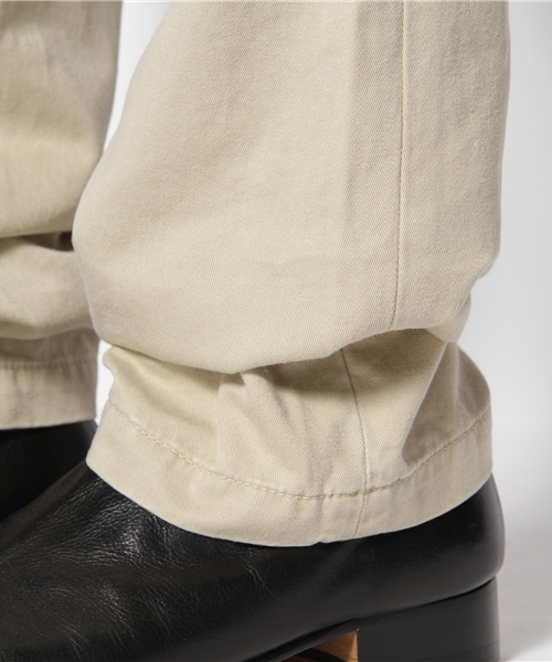 BEAMS PLUS（ビームスプラス）の「BEAMS PLUS / ウォッシュチノトラウザー（チノパンツ・メンズ・ベージュ・SMALL/MEDIUM/LARGE/X-LARGE）」の7枚目の写真
