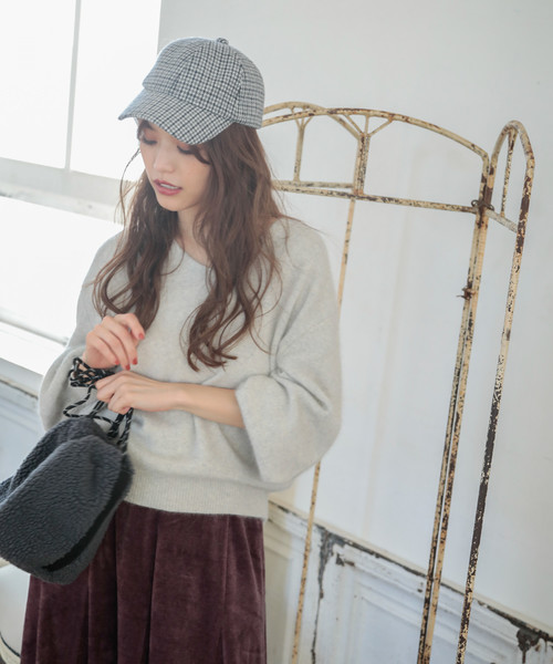 BAYFLOW(ベイフロー)の「フォックスMIXニットプルオーバー(ニット/セーター・レディース・ブラック/ベージュ/グレー/グリーン・SMALL/MEDIUM)」の2枚目の写真
