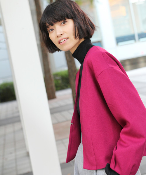 LAKOLE(ラコレ)の「ノーカラーカーディガンジャケット / LAKOLE(ノーカラージャケット・レディース・グリーン/ピンク/チャコール/マスタード・MEDIUM/SMALL)」の1枚目の写真