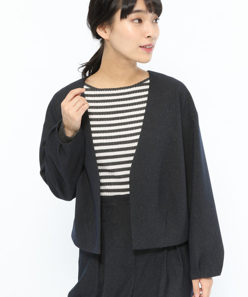 LAKOLE(ラコレ)の「ノーカラーカーディガンジャケット / LAKOLE(ノーカラージャケット・レディース・グリーン/ピンク/チャコール/マスタード・MEDIUM/SMALL)」の2枚目の写真