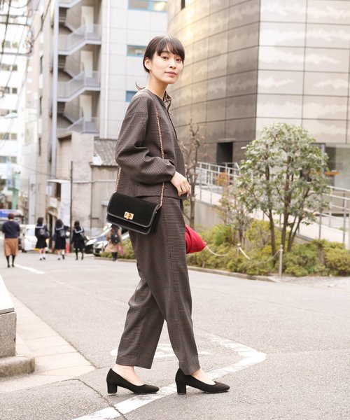 LAKOLE(ラコレ)の「ノーカラーカーディガンジャケット / LAKOLE(ノーカラージャケット・レディース・グリーン/ピンク/チャコール/マスタード・MEDIUM/SMALL)」の7枚目の写真