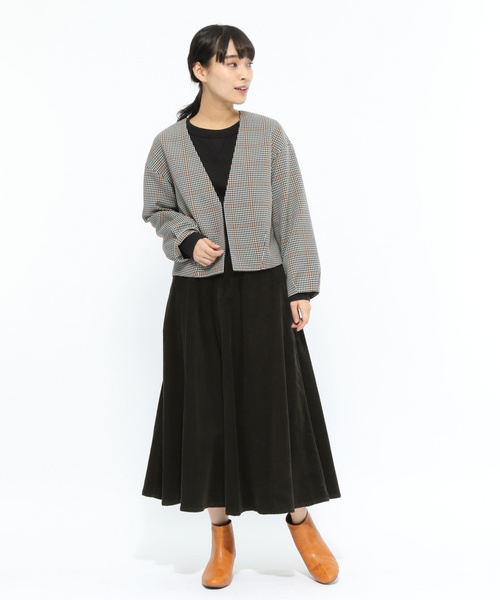 LAKOLE(ラコレ)の「ノーカラーカーディガンジャケット / LAKOLE(ノーカラージャケット・レディース・グリーン/ピンク/チャコール/マスタード・MEDIUM/SMALL)」の14枚目の写真