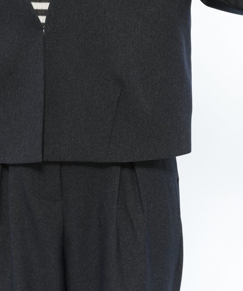 LAKOLE(ラコレ)の「ノーカラーカーディガンジャケット / LAKOLE(ノーカラージャケット・レディース・グリーン/ピンク/チャコール/マスタード・MEDIUM/SMALL)」の22枚目の写真