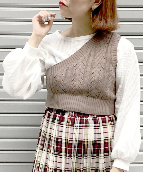 archives（アルシーヴ）の「ワンショルベスト×ワッフルTシャツSET（ベスト・レディース・アイボリー/ブラック/モカ・MEDIUM）」の3枚目の写真