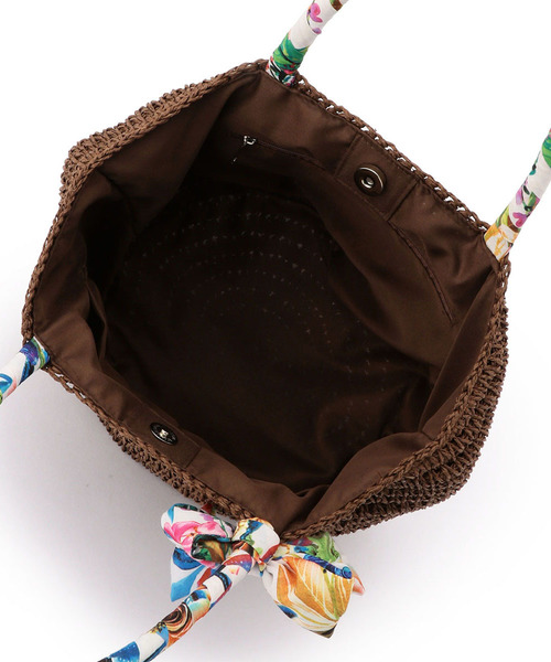 Petit Honfleur（プチオンフルール）の「スカーフ雑材トートバッグ（トートバッグ・レディース・ブラウン/カーキ/アイボリー・フリー）」の9枚目の写真