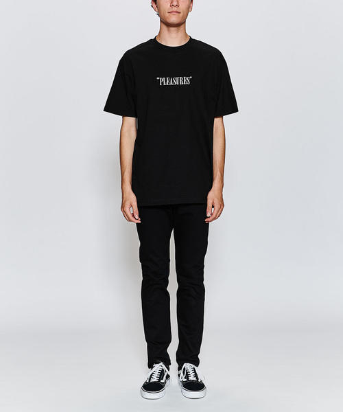 PLEASURES（プレジャー）の「＜PLEASURES＞ LOGO EMBRO TEE/Tシャツ（Tシャツ/カットソー・メンズ・ホワイト/ブラック・MEDIUM/LARGE）」の10枚目の写真