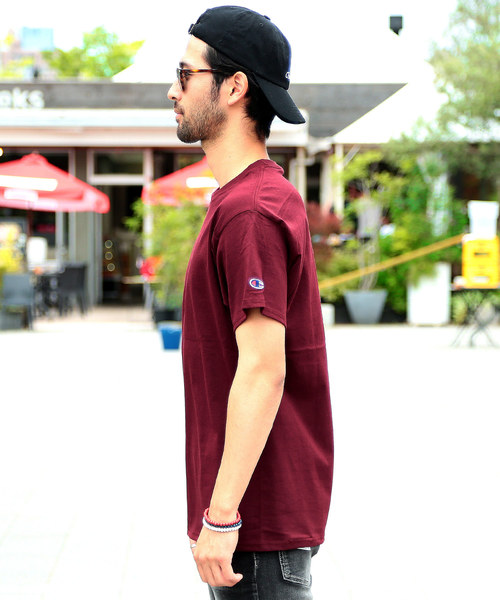 Champion(チャンピオン)の「Champion チャンピオン ロゴ ワッペン 無地 ベーシック オーバーサイズ 半袖 クルーネック Tシャツ(Tシャツ/カットソー・メンズ・ブラック/グレー/ホワイト/レッド/オレンジ/パープル/ダークグリーン/ネイビー/ゴールド/マルーン/ロイヤルブルー/チャコールグレー/アッシュグレー・MEDIUM/LARGE/X-LARGE/SMALL/XX-LARGE/XXX-LARGE)」の20枚目の写真