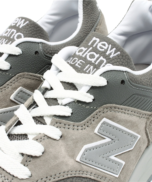 SHIPS（シップス）の「new balance: M997 Made in USA（スニーカー・メンズ・グレー/チャコールグレー・9/7/LARGE/10/8.5/8/11）」の3枚目の写真