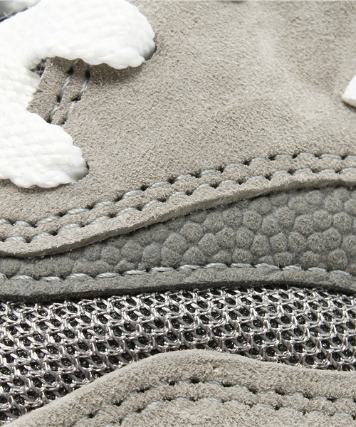 SHIPS（シップス）の「new balance: M997 Made in USA（スニーカー・メンズ・グレー/チャコールグレー・9/7/LARGE/10/8.5/8/11）」の6枚目の写真