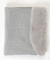 AVALON(U.Q)（アバロン）の「ラビット風フェイクファー襟付きストール（ストール/ショール）」