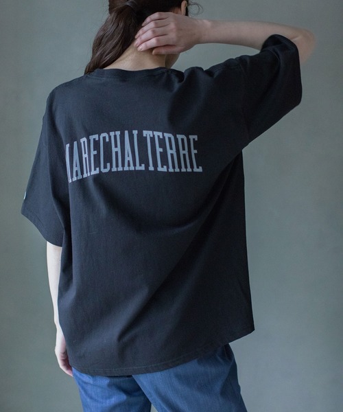 MARECHAL TERRE（マルシャルテル）の「Fruit of the loom コラボ Tシャツ（Tシャツ/カットソー・レディース・ホワイト/チャコールグレー/ブラック/レッド・MEDIUM）」の2枚目の写真