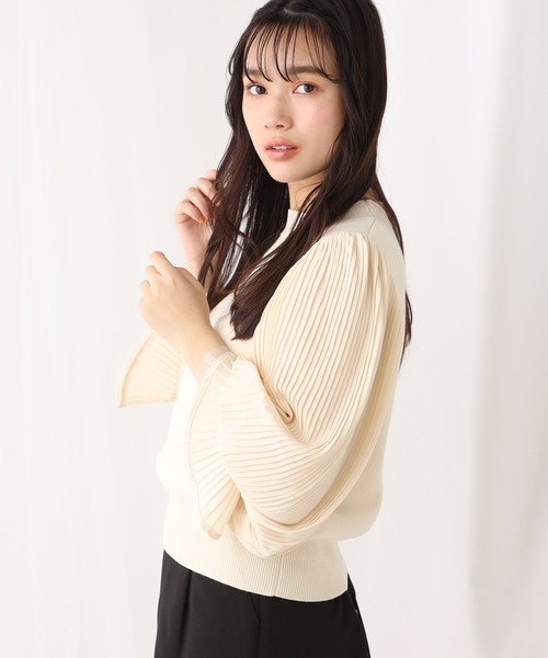 one after another NICE CLAUP（ワンアフターアナザーナイスクラップ）の「袖プリーツニット（ニット/セーター・レディース・ベージュ/グリーン/アイボリー・FREE）」の8枚目の写真