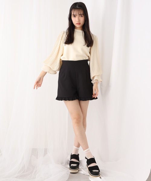 one after another NICE CLAUP（ワンアフターアナザーナイスクラップ）の「袖プリーツニット（ニット/セーター・レディース・ベージュ/グリーン/アイボリー・FREE）」の12枚目の写真