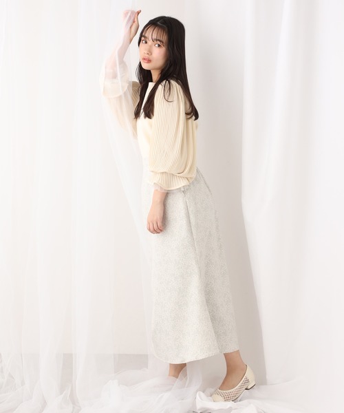 one after another NICE CLAUP（ワンアフターアナザーナイスクラップ）の「袖プリーツニット（ニット/セーター・レディース・ベージュ/グリーン/アイボリー・FREE）」の13枚目の写真