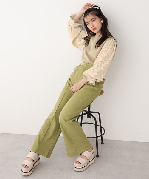 one after another NICE CLAUP（ワンアフターアナザーナイスクラップ）の「袖プリーツニット（ニット/セーター・レディース・ベージュ/グリーン/アイボリー・FREE）」の17枚目の写真