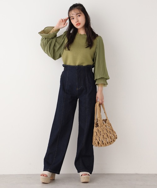 one after another NICE CLAUP（ワンアフターアナザーナイスクラップ）の「袖プリーツニット（ニット/セーター・レディース・ベージュ/グリーン/アイボリー・FREE）」の7枚目の写真