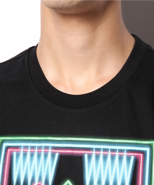 adidas アディダス 3Dプリント Tシャツ ネオン adidas Originals（アディダスオリジナルス）の「アディダス