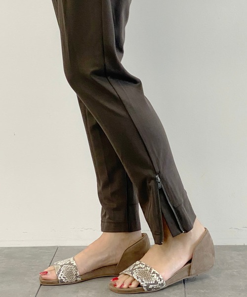 AMERICAN HOLIC（アメリカンホリック）の「サイドＺＩＰカットテーパード（その他パンツ・レディース・ブラック/ブラウン/モカ・M/L）」の4枚目の写真