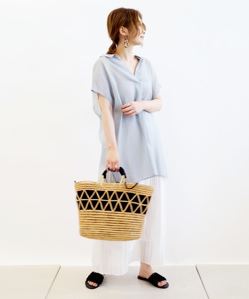 DouDou（ドゥドゥ）の「バックボタンフレンチブラウス（シャツ/ブラウス・レディース・ブラック/オフホワイト/サックスブルー・FREE）」の13枚目の写真