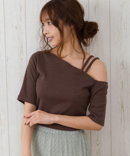 SpRay(スプレイ)の「リブワンショルライクカットソー(Tシャツ/カットソー・レディース・ブラウン/ベージュ/ダークブラウン/ブラック・FREE)」の3枚目の写真