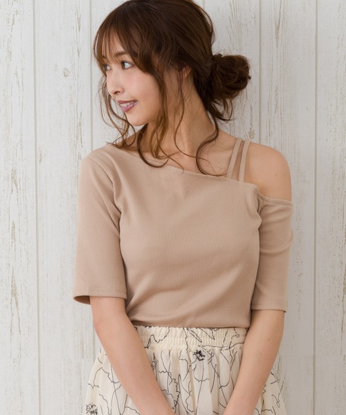 SpRay(スプレイ)の「リブワンショルライクカットソー(Tシャツ/カットソー・レディース・ブラウン/ベージュ/ダークブラウン/ブラック・FREE)」の2枚目の写真