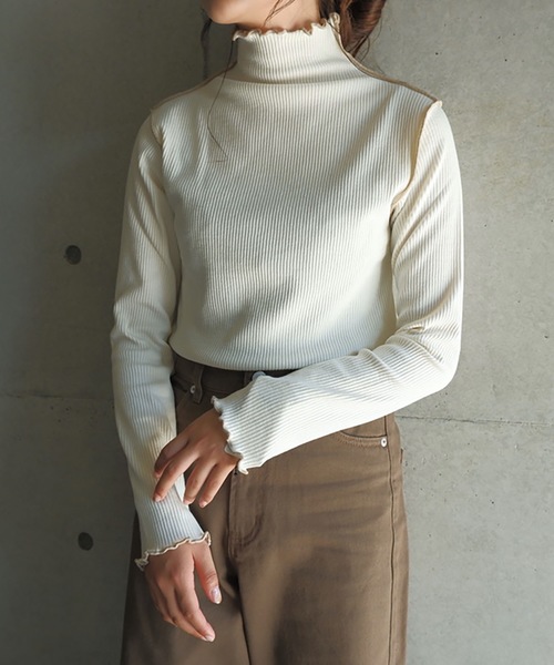 FUN.TRINITY(ファン トリニティー)の「ハイネックメロープルオーバー(Tシャツ/カットソー・レディース・アイボリー/ブラック/ベージュ・M)」の2枚目の写真