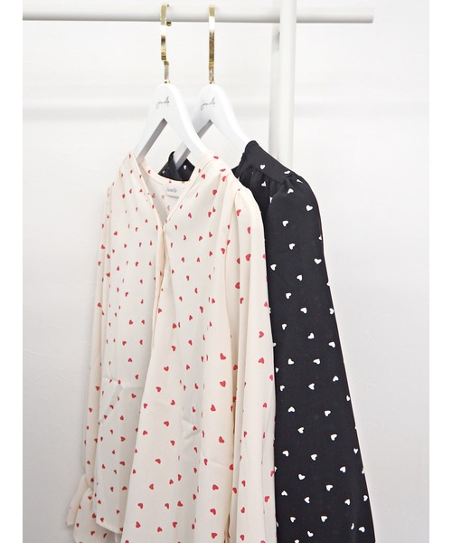 JUMELLE（ジュメロ）の「ハートブラウス（シャツ/ブラウス・レディース・ブラック/ホワイト・FREE）」の4枚目の写真