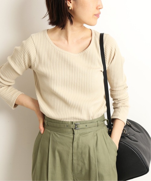 SLOBE IENA(スローブイエナ)の「プリーツリブプルオーバー【手洗い可能】◆(Tシャツ/カットソー・レディース・ホワイト/ブラウン/ベージュ/ブルー・FREE)」の3枚目の写真