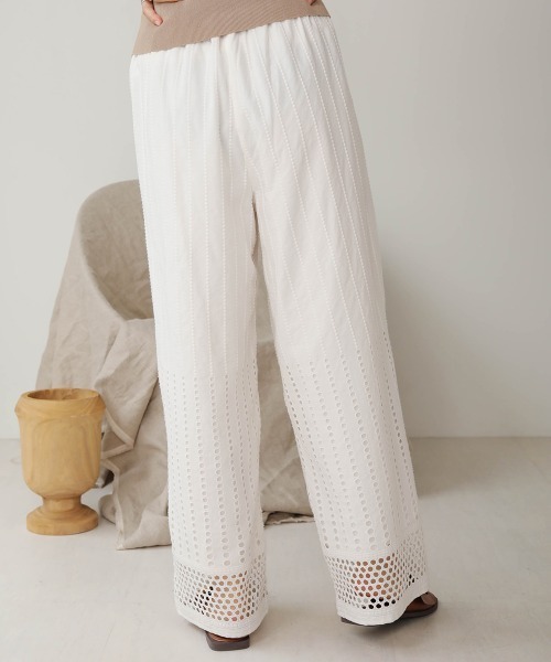 Bab（バブ）の「【WEB限定】コットンレースミックスパンツ（その他パンツ・レディース・ブラウン/オフホワイト/チャコールグレー・38）」の11枚目の写真