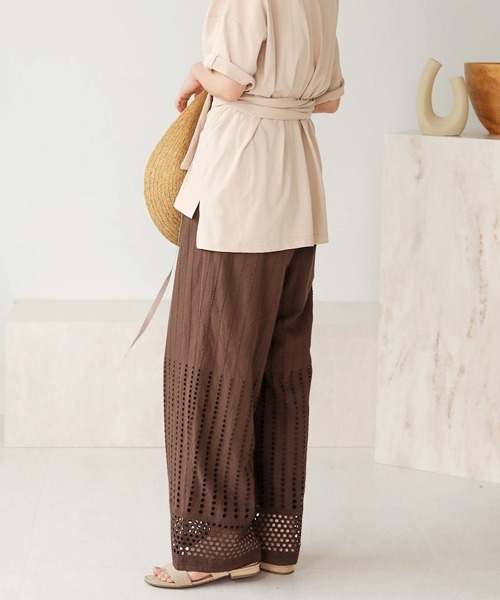 Bab（バブ）の「【WEB限定】コットンレースミックスパンツ（その他パンツ・レディース・ブラウン/オフホワイト/チャコールグレー・38）」の19枚目の写真