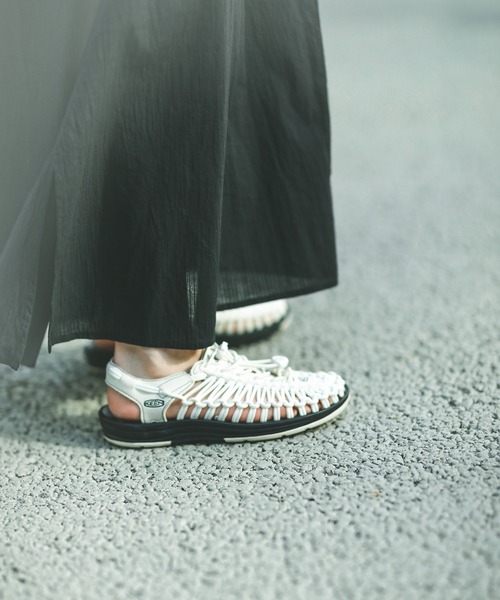 KEEN（キーン）の「【KEEN/キーン】 UNEEK SMU：JOURNAL STANDARD別注サンダル◆（サンダル・レディース・ホワイト系その他・24/25/24.5/23.5/23cm/22.5cm）」の16枚目の写真