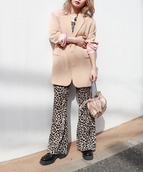 FIG&VIPER（フィグアンドバイパー）の「レオパードフレアPT（その他パンツ・レディース・ダークグレー/ベージュ/ホワイト・FREE）」の8枚目の写真