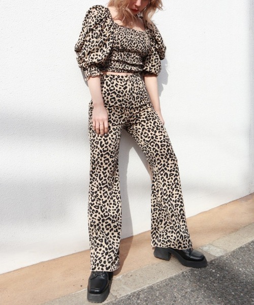 FIG&VIPER（フィグアンドバイパー）の「レオパードフレアPT（その他パンツ・レディース・ダークグレー/ベージュ/ホワイト・FREE）」の12枚目の写真