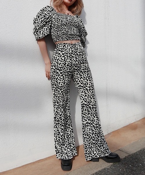 FIG&VIPER（フィグアンドバイパー）の「レオパードフレアPT（その他パンツ・レディース・ダークグレー/ベージュ/ホワイト・FREE）」の13枚目の写真