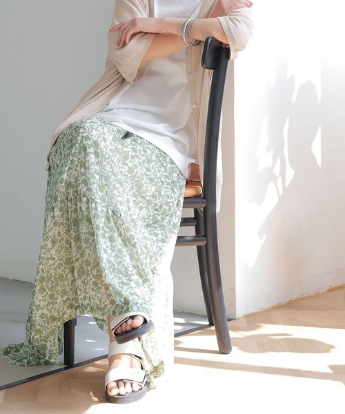 osharewalker（オシャレウォーカー）の「【廃盤】『小花柄ティアードマキシスカート』（スカート・レディース・グリーン/ネイビー/イエロー・FREE）」の13枚目の写真