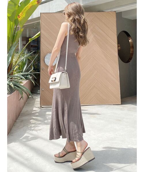 GYDA（ジェイダ）の「フロントオープンマーメイドニットワンピース（ワンピース・レディース・アイボリー/ブラック/ベージュ・FREE）」の13枚目の写真