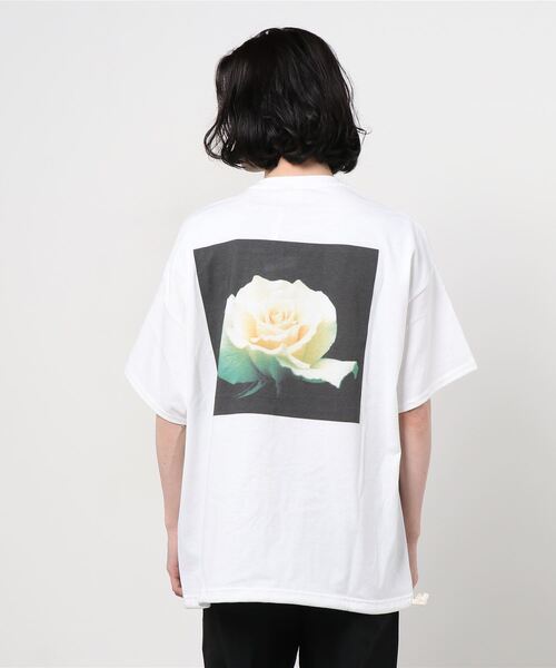 niche.(ニッチ)の「niche./ニッチ 別注 Rose T-Shirt MARGARET MERRIL(Tシャツ/カットソー・メンズ・ホワイト・XX-LARGE)」の3枚目の写真