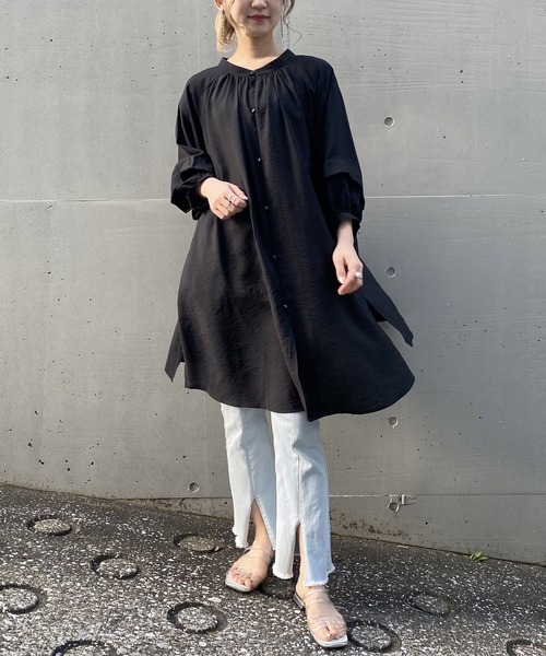 AS KNOW AS PINKY（アズノゥアズピンキー）の「贅沢タックな風フワチュニック（チュニック・レディース・ブラック/オフホワイト/ブルー・FREE）」の7枚目の写真