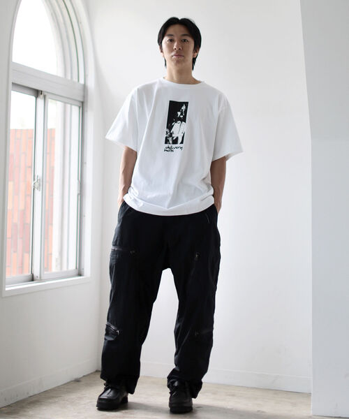 Delivery Hells(デリバリーヘルズ)の「Delivery Hells / Play Tシャツ(Tシャツ/カットソー・メンズ・ホワイト/ブラック・MEDIUM/LARGE/X-LARGE)」の3枚目の写真