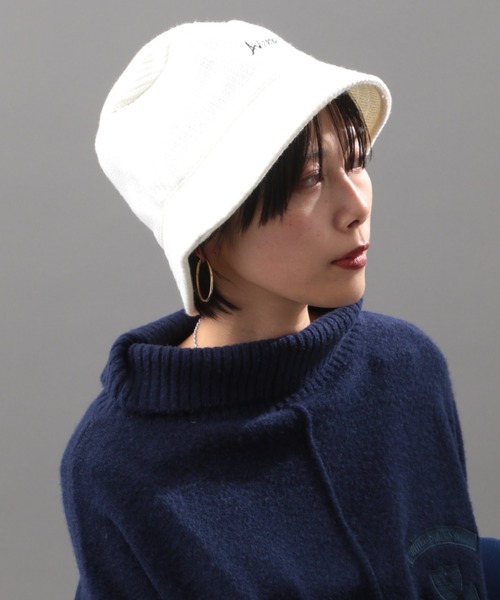 AVIREX(アヴィレックス)の「【直営店限定】ニットバケットハット/ KNIT BUCKET HAT(ハット・レディース・ブラック/オフホワイト・FREE)」の4枚目の写真