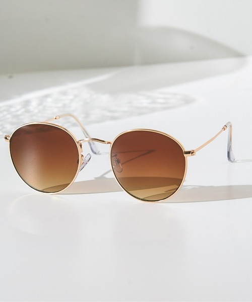 clarity blanc(クラリティーブラン)の「サングラス UVカット カラーレンズサングラス(サングラス・メンズ・ダークブラウン/グリーン/カリビアンブルー/ヘザーチャコール/ブラック系その他2/ネイビー/クリア/ブルーグラス/ダークウッド/グレー系その他2/ブラック/ブルー/ライトカーキ/ダークブラック/ダークネイビー/ダークオリーブ/ブラック×グレー/ピンク系その他/グレイッシュブルー/ブラック系/ピンク/モカ/レオパード/レモンイエロー/ダークブラウン系/グレー/ダークアッシュ/カーキオリーブ/ブラック×ブルー/ブラウン系その他2/アッシュグレー/シルバー/スモークグレー/ブラウン×イエロー/アッシュ/ブラウン系1/オリーブ/マスタード/グレー系その他/スミクロ/コーラルピンク・FREE)」の22枚目の写真